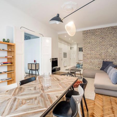 Sunshine Sprint Luxury Apartment Budapest Esterno foto