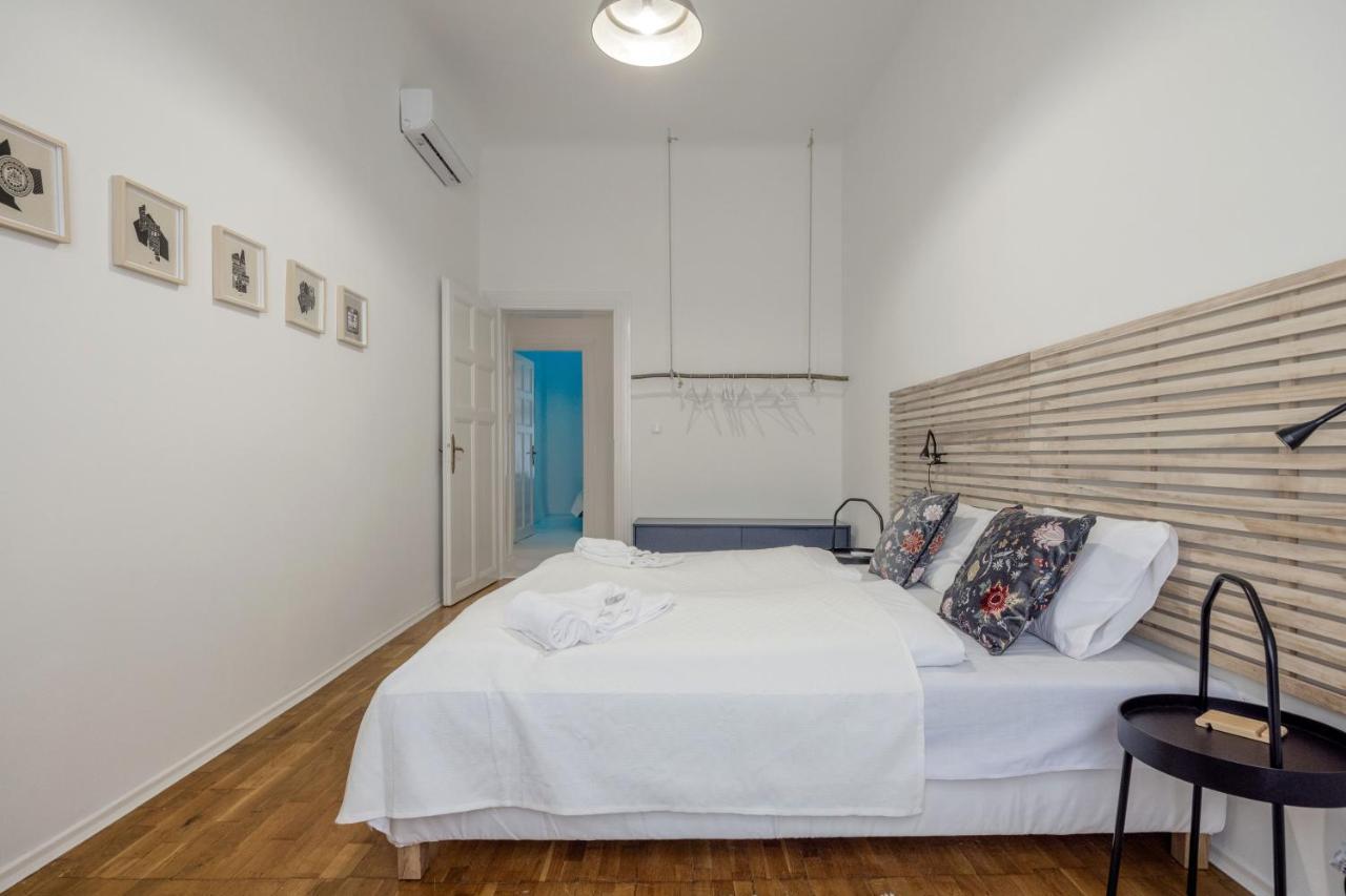 Sunshine Sprint Luxury Apartment Budapest Esterno foto