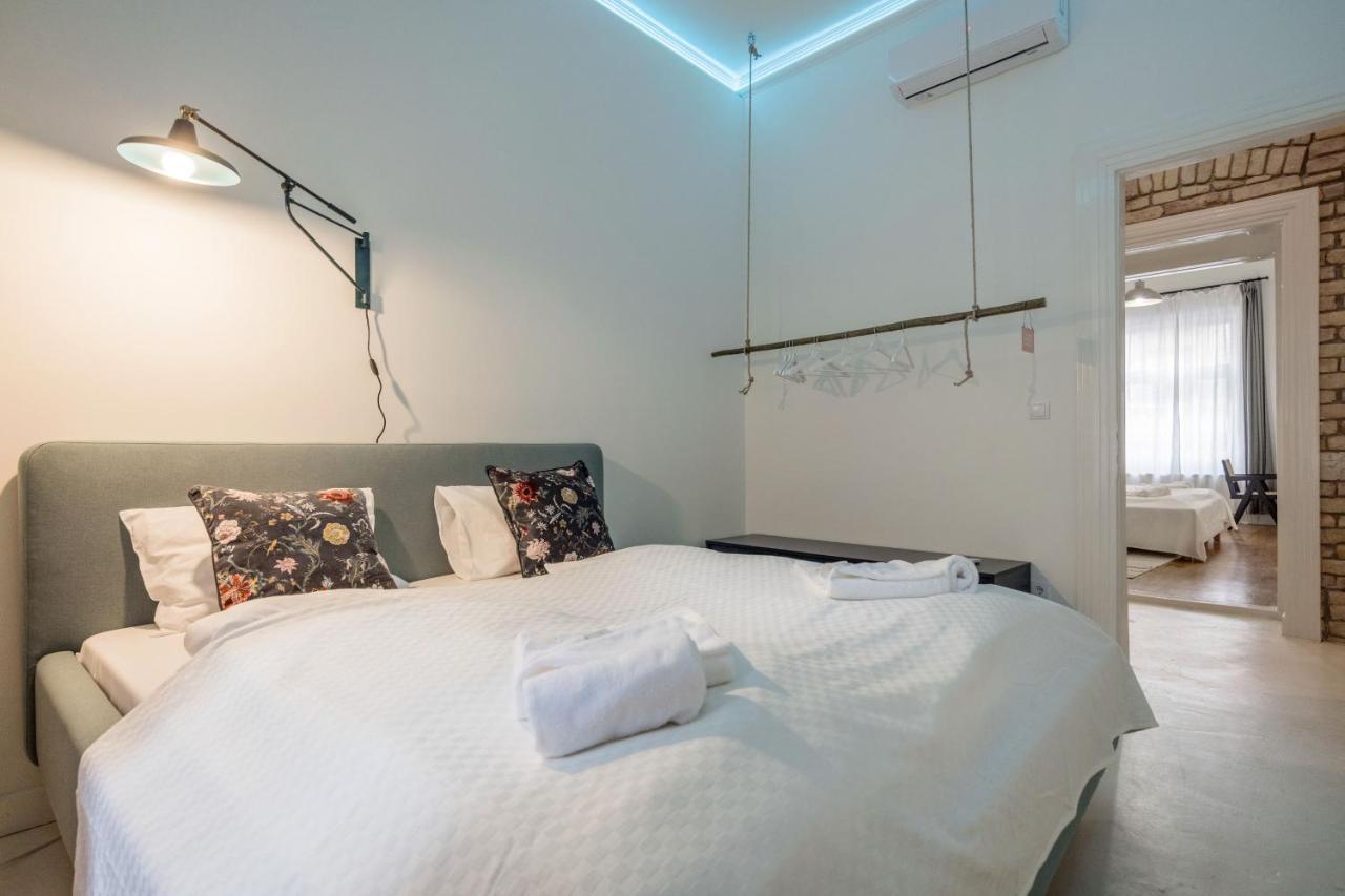 Sunshine Sprint Luxury Apartment Budapest Esterno foto